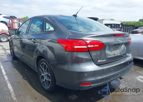 2018 Ford Focus Sel z USA, uszkodzony, nr VIN 1FADP3H24JL264994